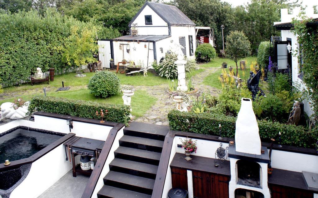 Little White Castle Apartment Keflavík Екстериор снимка